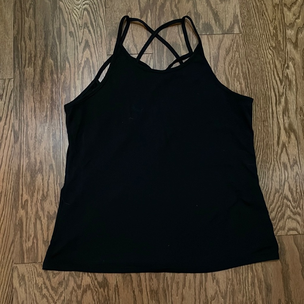 Black tank top. Size Large.
